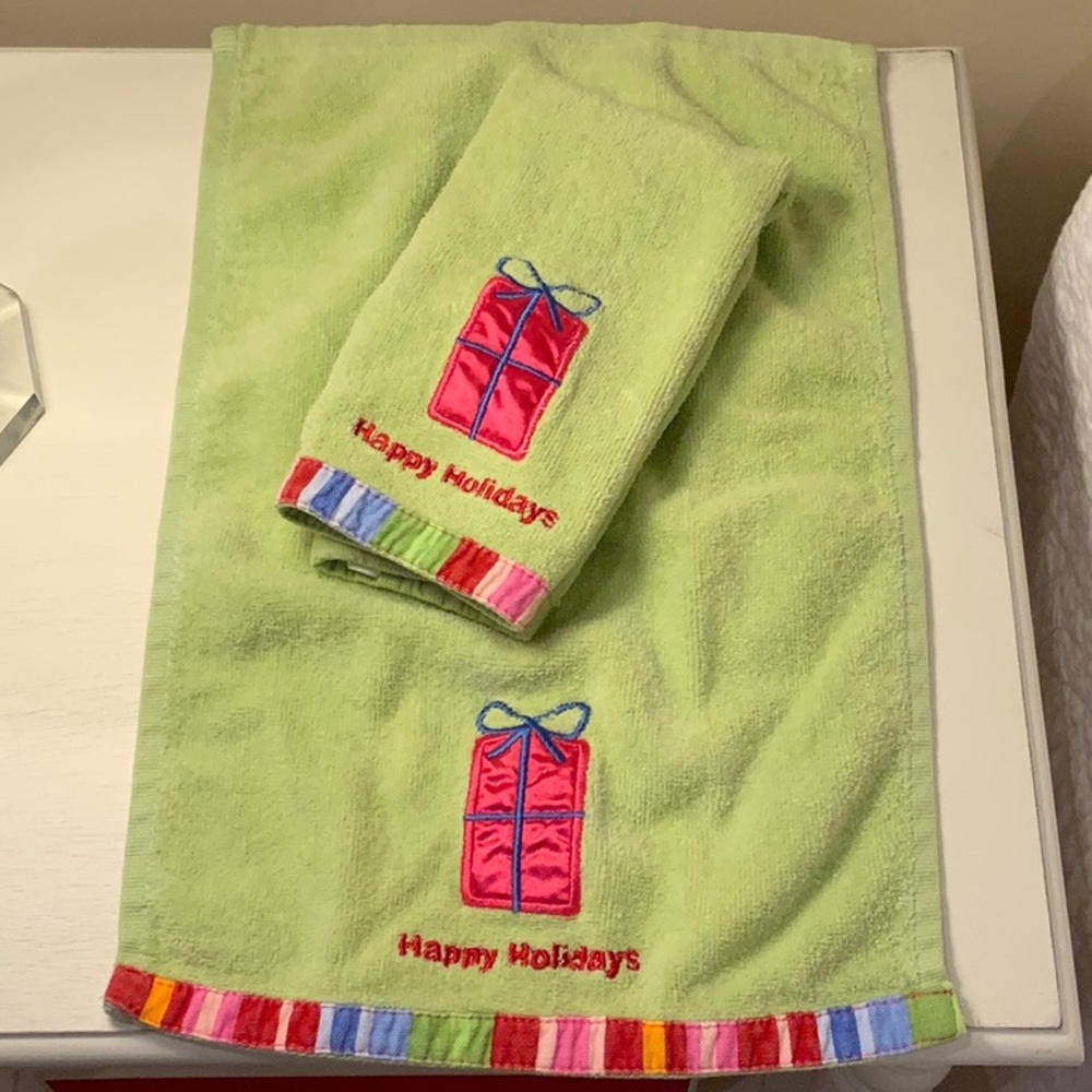 Happy Holidays hand towels (pair)